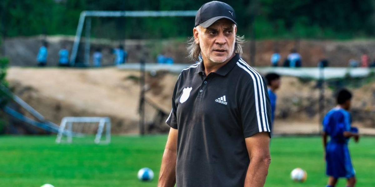 Carlos Alberto Juárez regresa a Emelec como miembro de la actual directiva