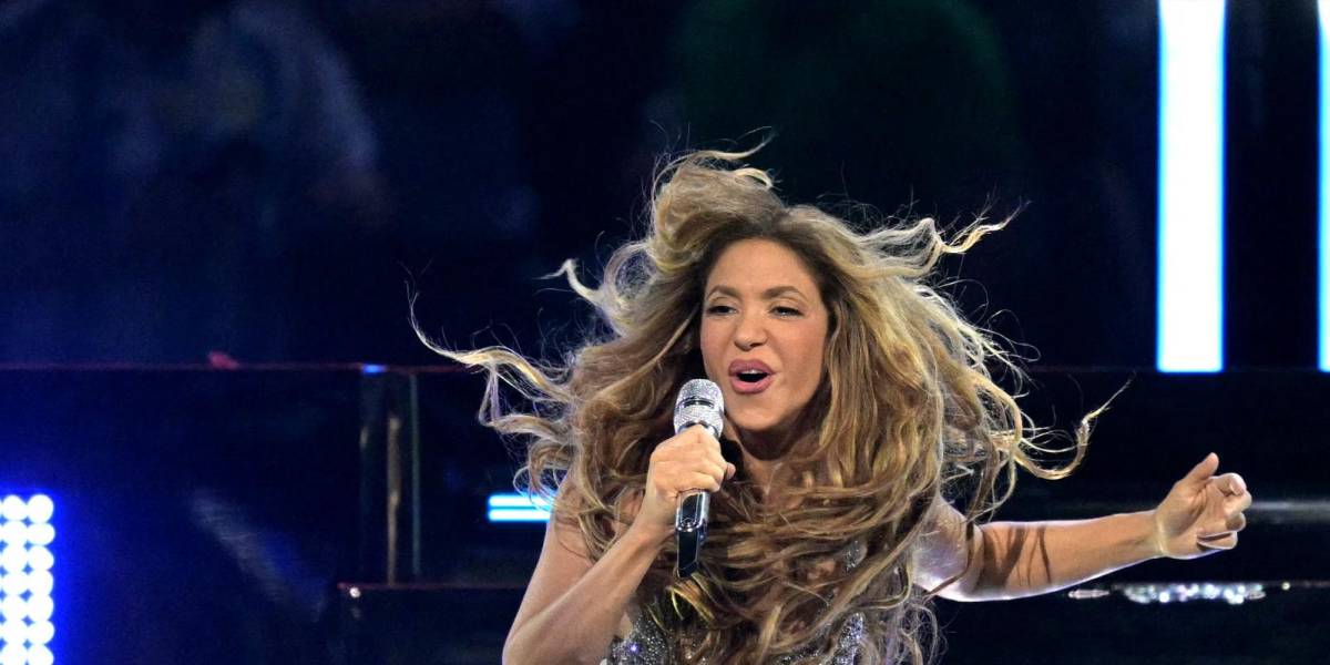 SHOW DE MEDIO TIEMPO | Shakira deleitó al público en un breve espectáculo