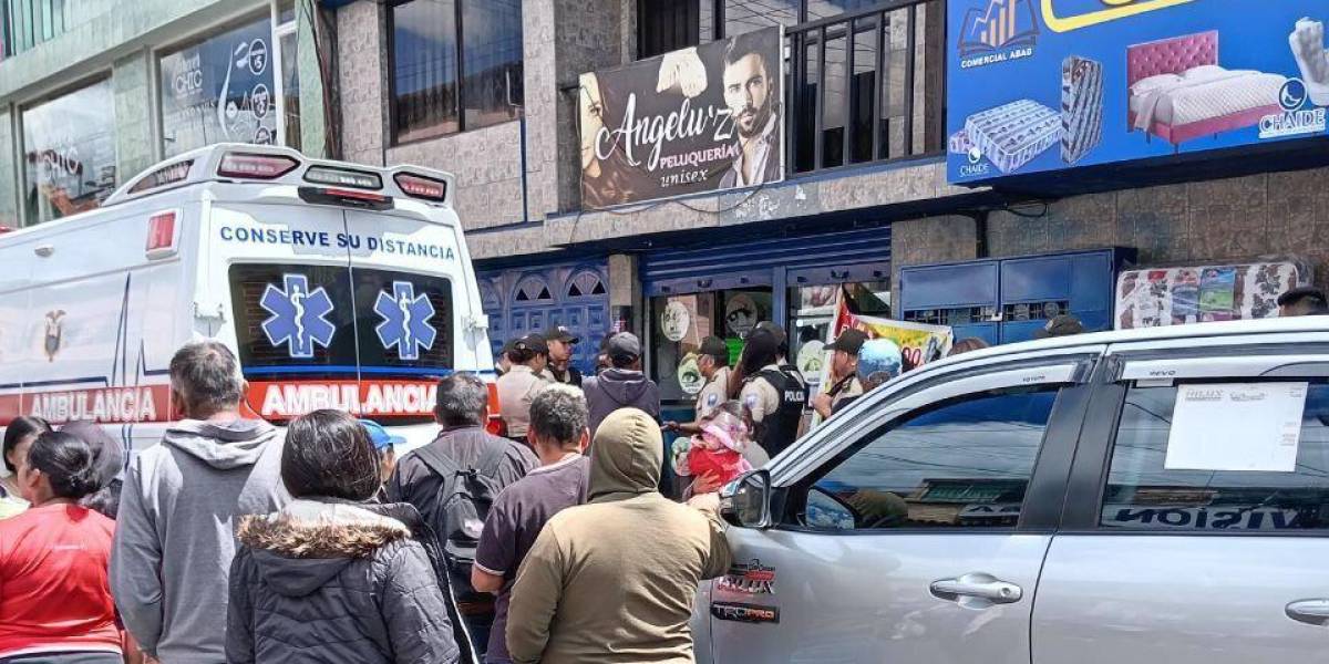 Una balacera en una peluquería de la Ciudadela Ibarra, sur de Quito, dejó un herido