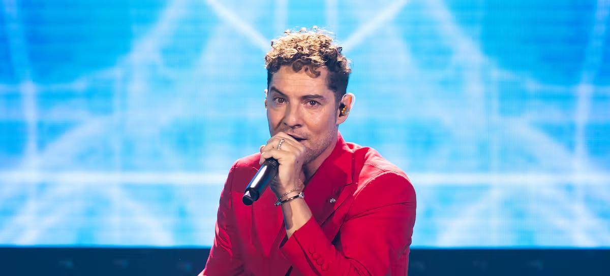 El pantalón de David Bisbal se rompió en pleno show en Argentina