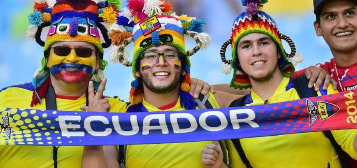 El ambiente tricolor toma protagonismo en la previa del partido entre Ecuador y Paraguay