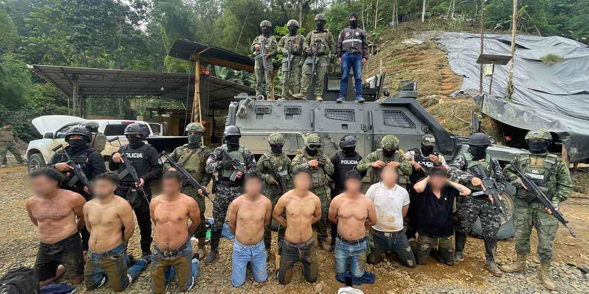 Los militares se enfrentaron a tiros con integrantes de Los Lobos en zona minera del cantón Camilo Ponce Enríquez