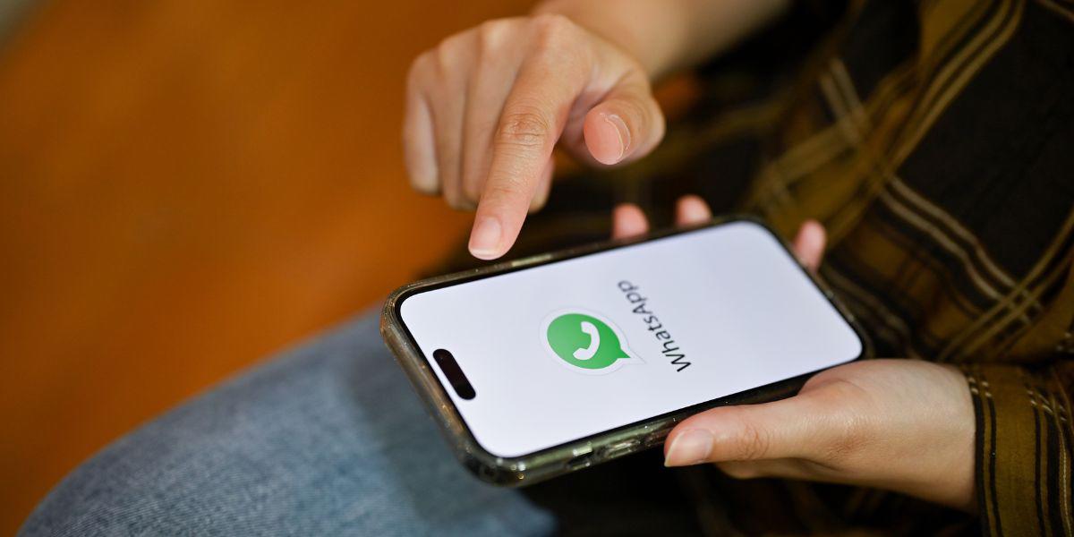 WhatsApp ya permite transcribir audios a texto en Android