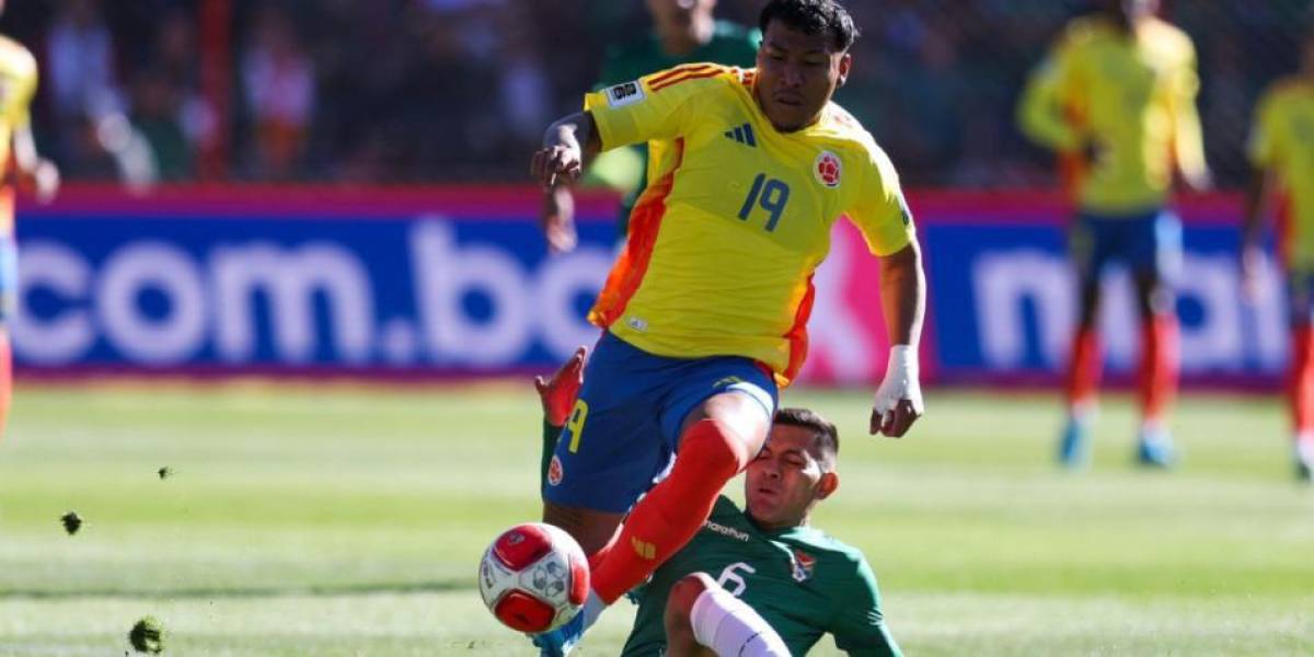 El colombiano Roger Martínez se perderá el juego con Chile por una lesión de tobillo