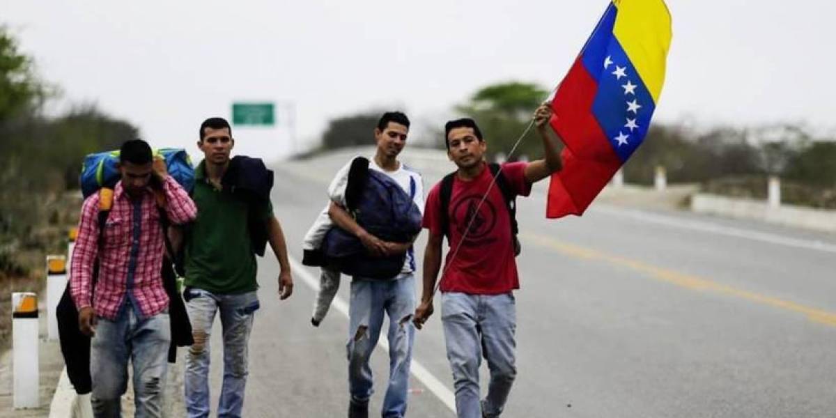 Un colectivo de venezolanos en Ecuador pide a Noboa un nuevo plan de regularización