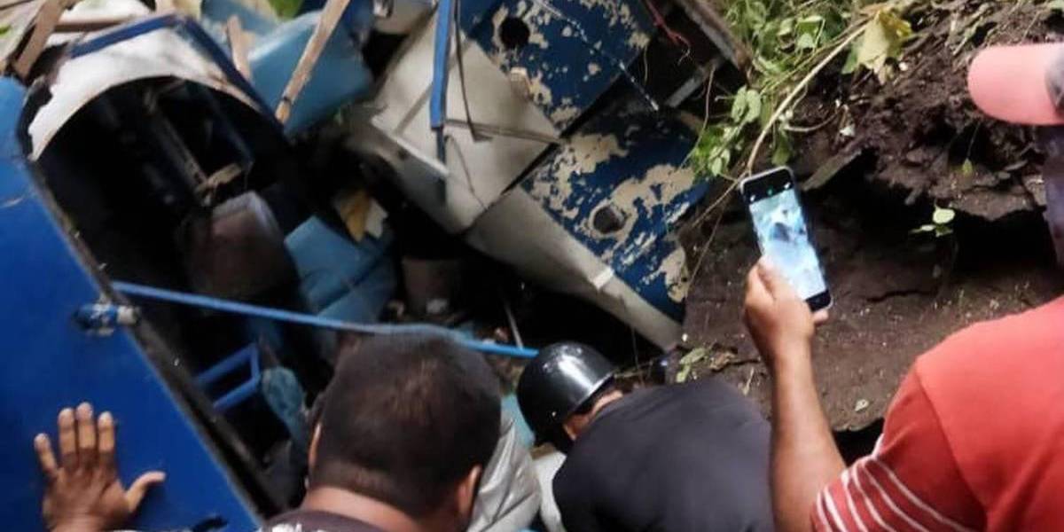 El accidente vial de un equipo de fútbol infantil de Venezuela dejó cinco muertos