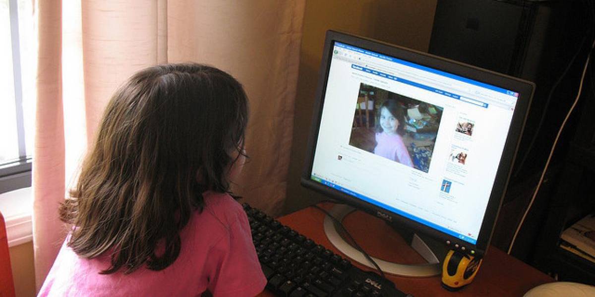 La desinformación en redes, otro obstáculo para las niñas en Ecuador