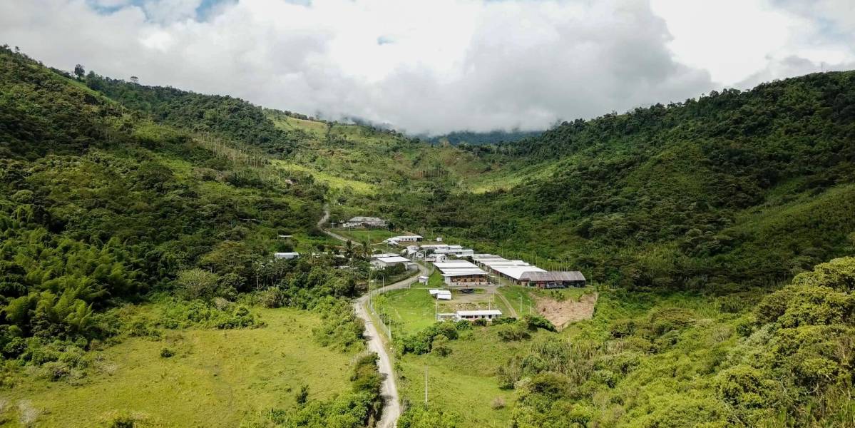 Cascabel promete ser una de las minas más grandes de Ecuador, pero depende la consulta ambiental