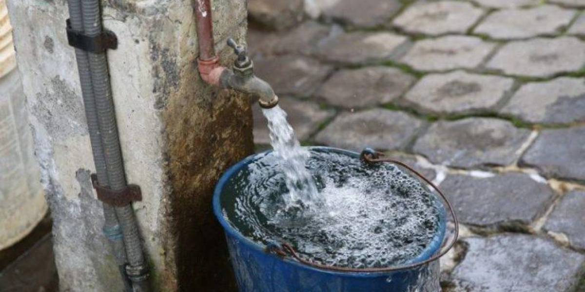 Los cortes de agua en Quito se suspenden, anunció el alcalde Pabel Muñoz