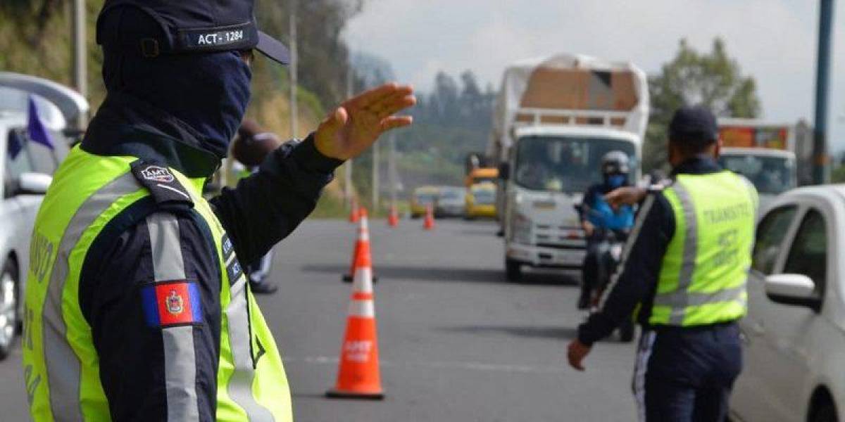Pico y placa en Quito: las restricciones de movilidad para este martes 14 de mayo