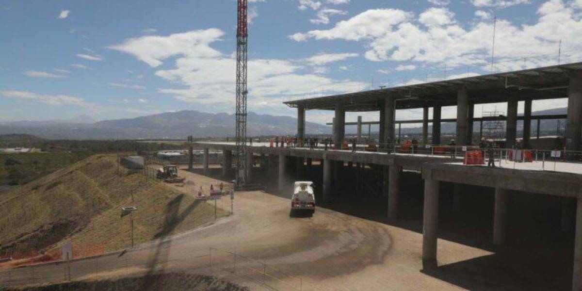 La expansión del aeropuerto de Quito se reanuda con una inversión de USD 74,2 millones