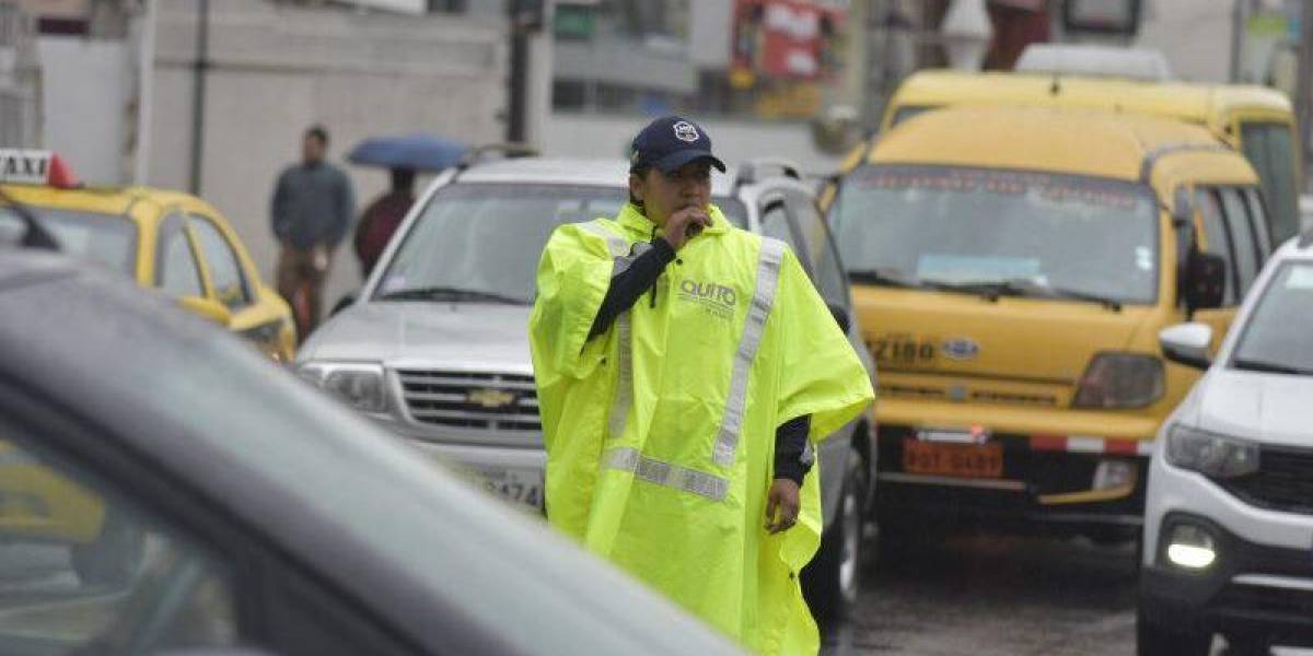 Quito | La AMT advierte posibles cierres viales para controlar el tránsito durante las lluvias