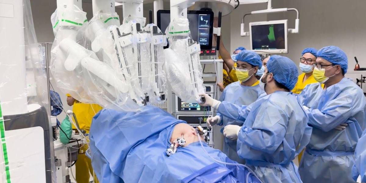 285 operaciones se han realizado con el robot Da Vinci en hospital de Guayaquil