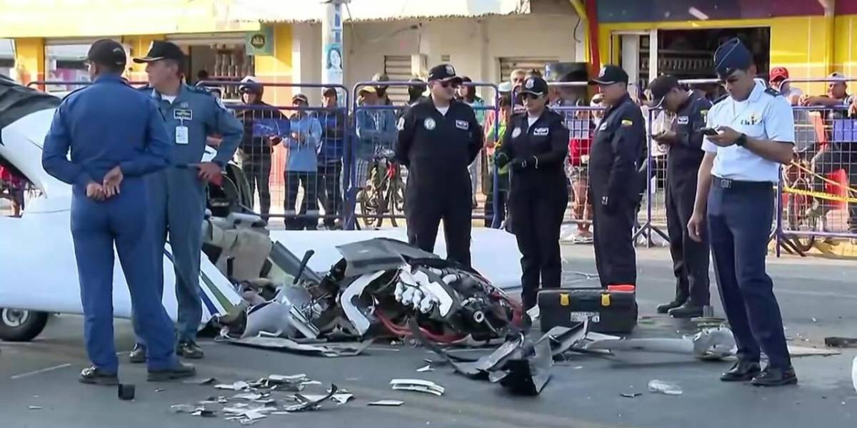 La FAE inició la investigación de la avioneta estrellada en Santa Elena, un día después del accidente