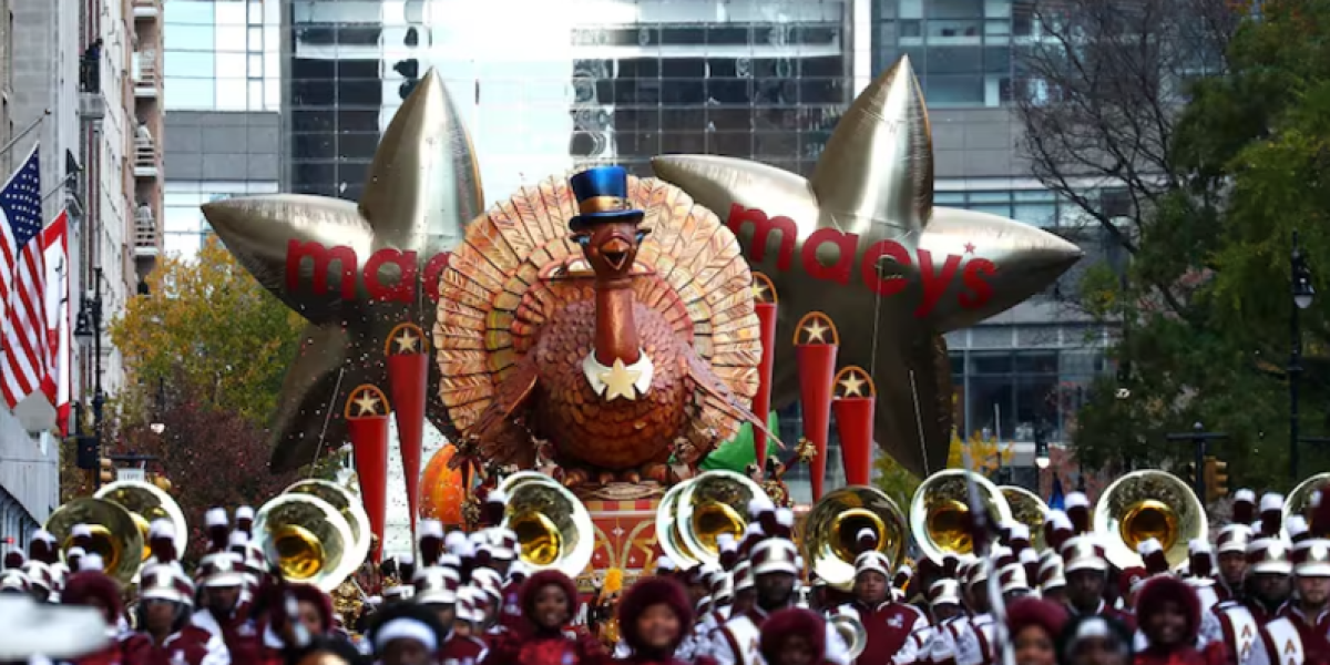 El desfile del Día de Acción de Gracias de Macy’s cumple 100 años