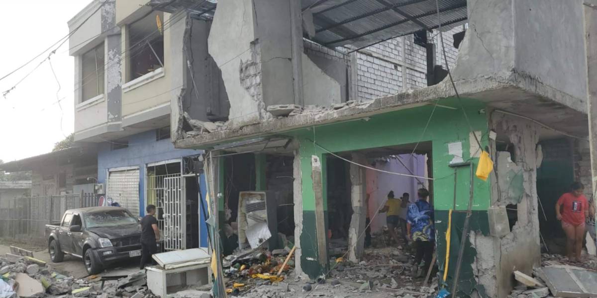 Una explosión en el noroeste de Guayaquil deja cinco heridos y casas destruidas