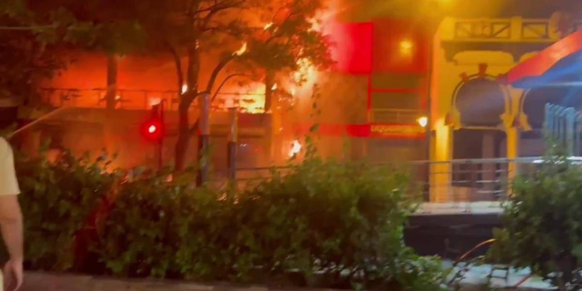 Un incendió afectó a una discoteca de la Zona Rosa de Guayaquil