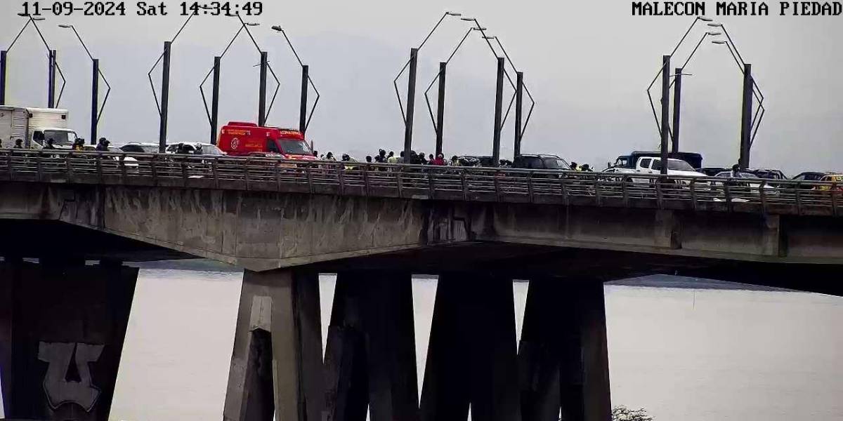 Guayas: Dos fallecidos tras un siniestro en el puente de la Unidad Nacional