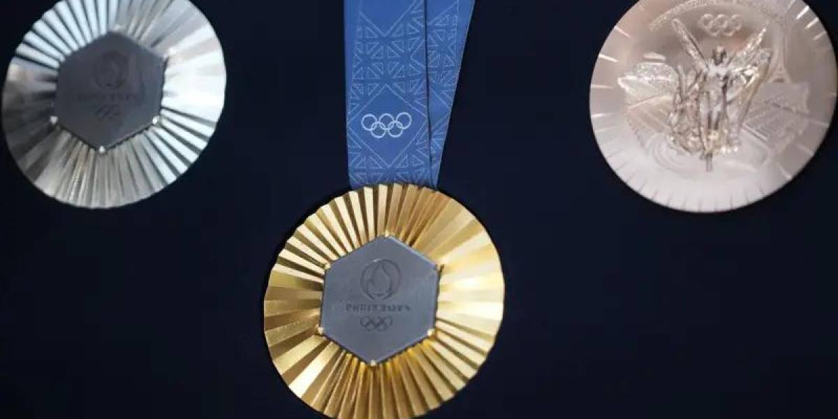 Cómo ganan dinero los medallistas olímpicos (y cuáles son los dos únicos deportes que pagan por medalla en París 2024)