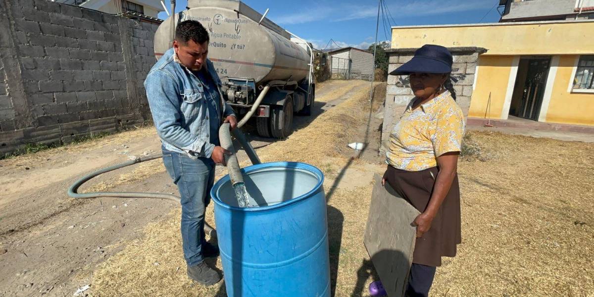 La Epmaps anuncia racionamientos de agua en dos zonas de Quito por la falta del recurso debido al estiaje