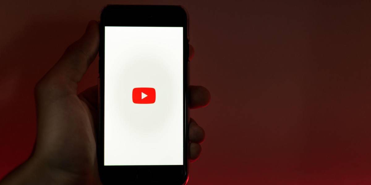 YouTube Music ya permite buscar canciones tarareando en Android