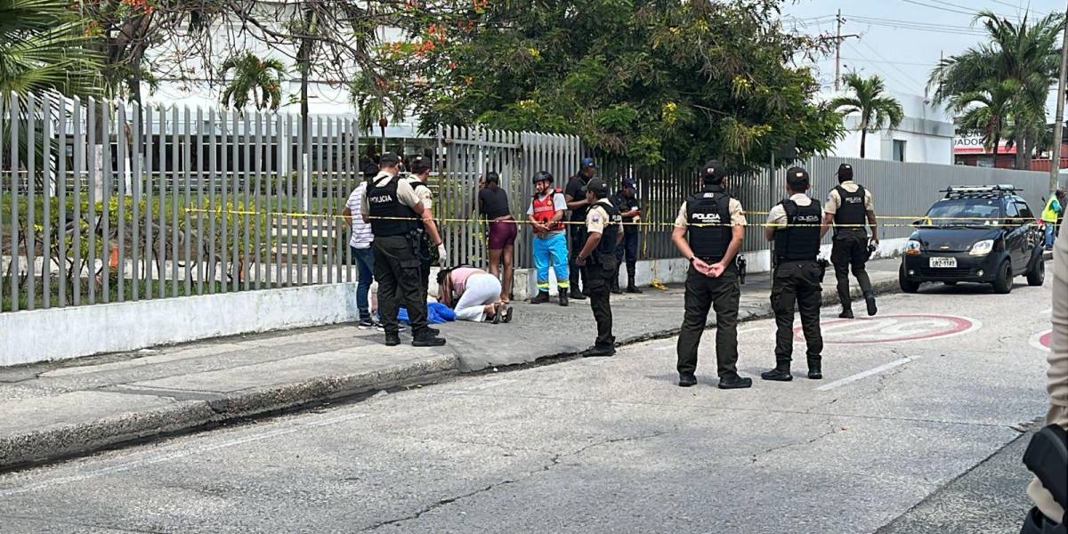 Un hombre fue asesinado en los exteriores del Registro Civil Sur de Guayaquil