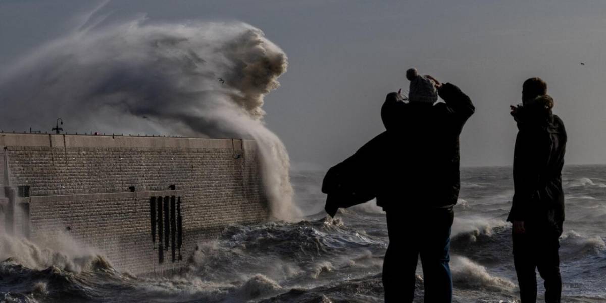 La tormenta Bert deja cinco muertos y devastación en Reino Unido, mientras se traslada a España