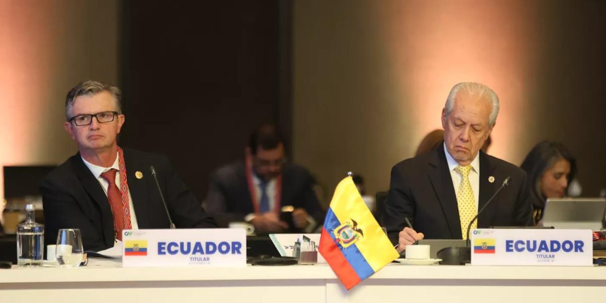 USD 483 millones llegarán a Ecuador por seis créditos de la CAF