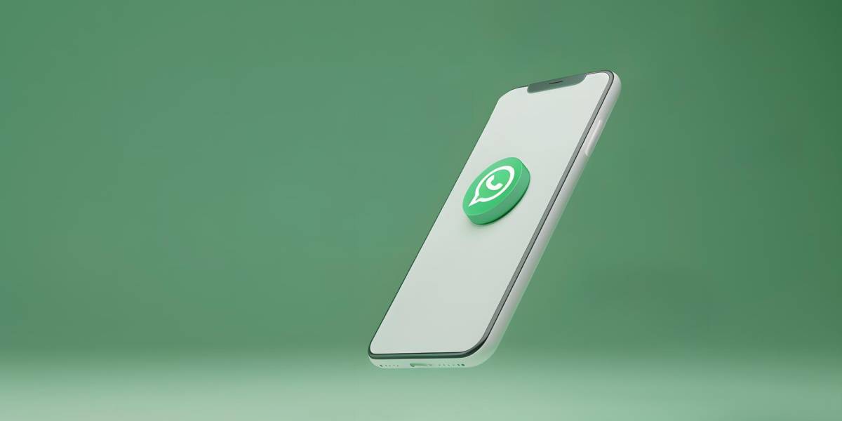 Imagen referencial de logo de WhatsApp en móvil.