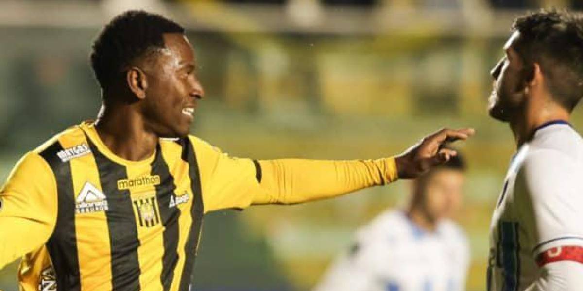 The Strongest, con presencia ecuatoriana en cancha, golea a Huachipato en Copa Libertadores
