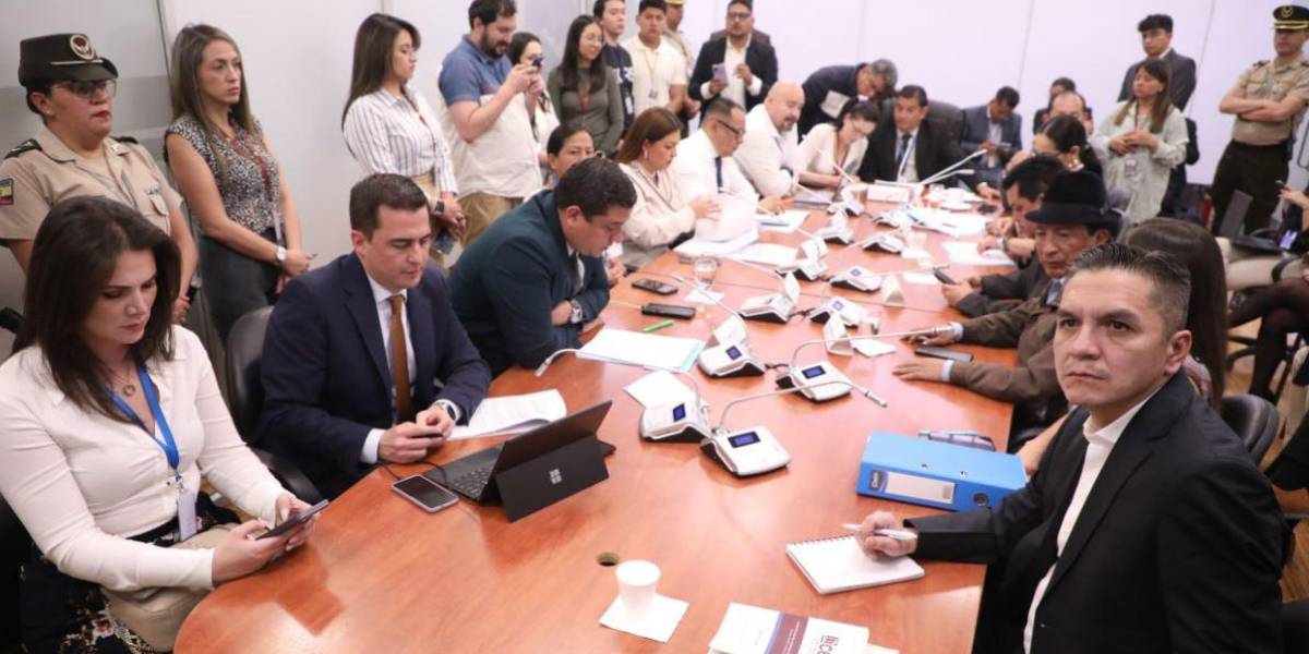 Wilman Terán salió de La Roca para comparecer en Fiscalización por trámite de juicio político