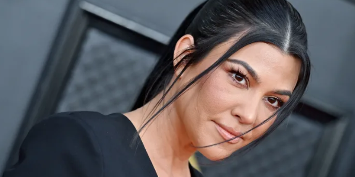 Kourtney Kardashian comparte su rutina para recuperar su figura después de su cuarto hijo