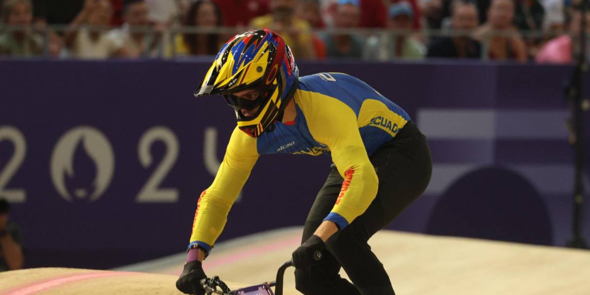 Alfredo Campo se clasifica a las semifinales de BMX en los Juegos Olímpicos de París 2024