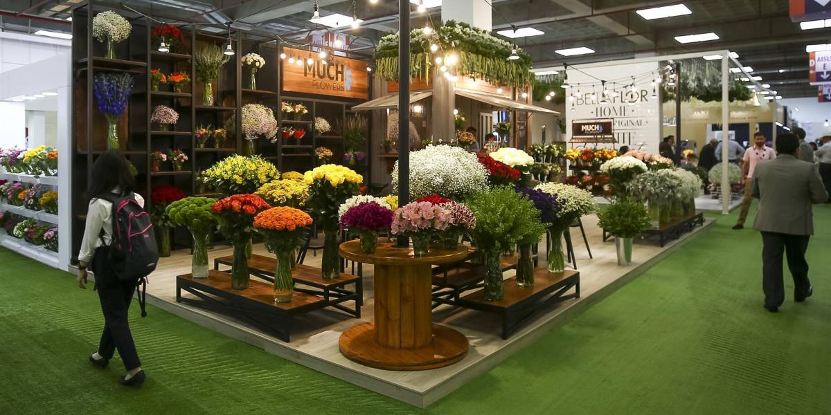 La mayor feria de flores de Ecuador abre y espera 2.000 compradores de 42 países