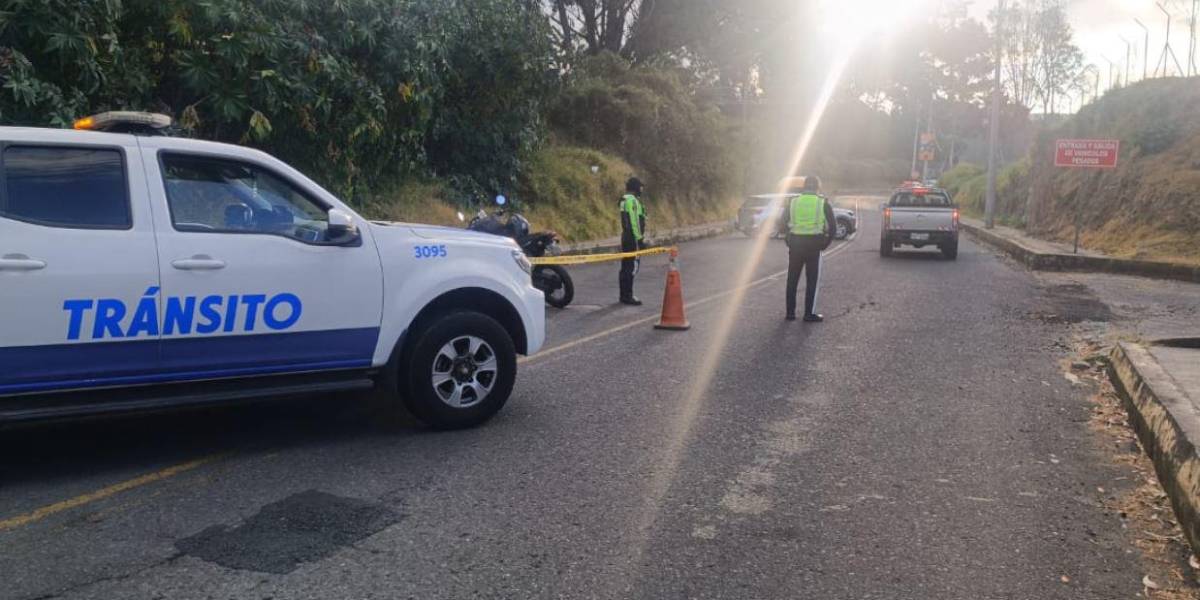 Quito | Un incendio forestal se registró en el sector de La Armenia