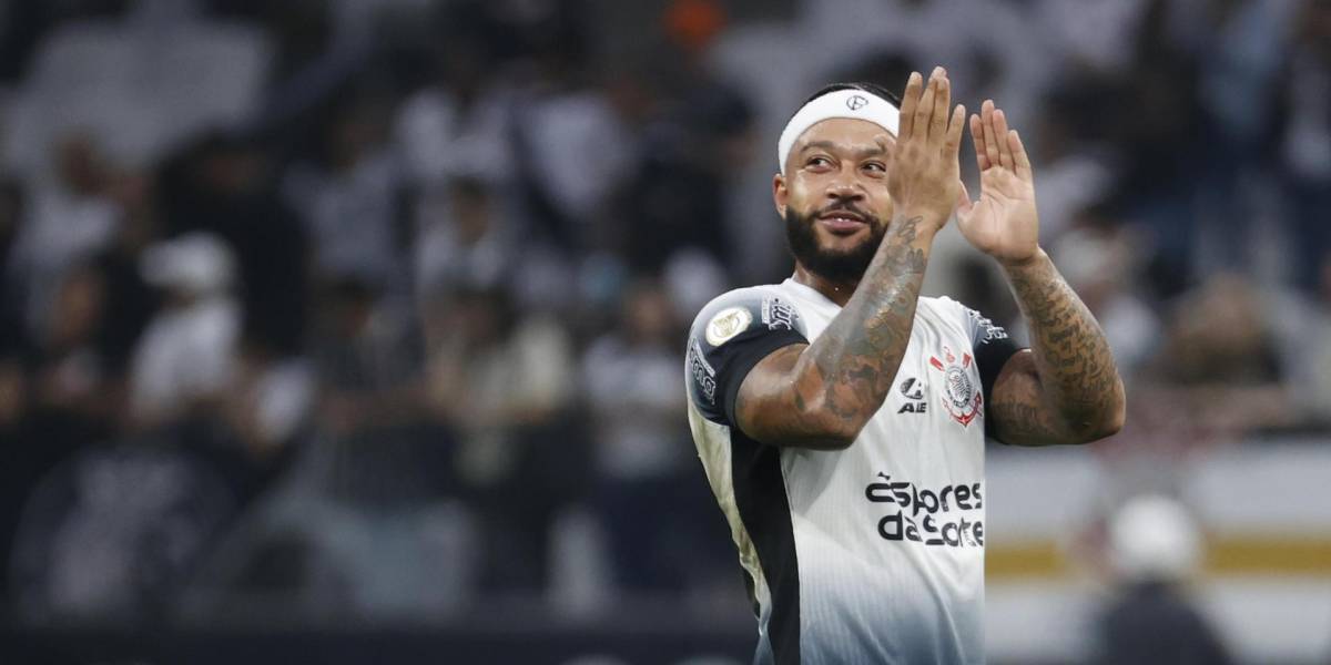 El Corinthians, de Félix Torres, busca las semifinales de la Copa Sudamericana con Memphis Depay