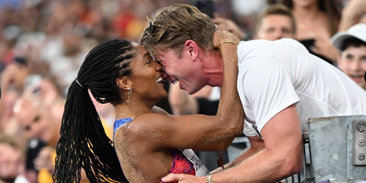 La pareja de oro, Tara Davis y Hunter Woodhall conquistaron el podio en París 2024