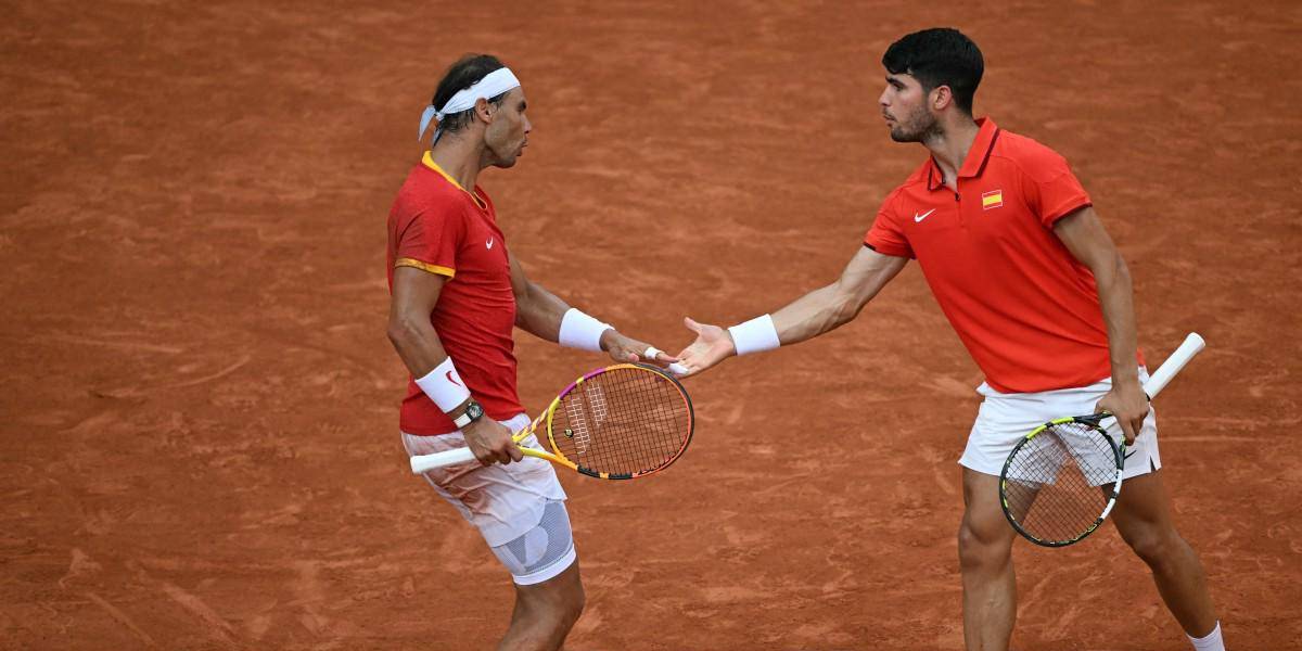 Rafael Nadal y Carlos Alcaraz avanzan en dobles en el torneo de tenis de los Juegos Olímpicos de París 2024
