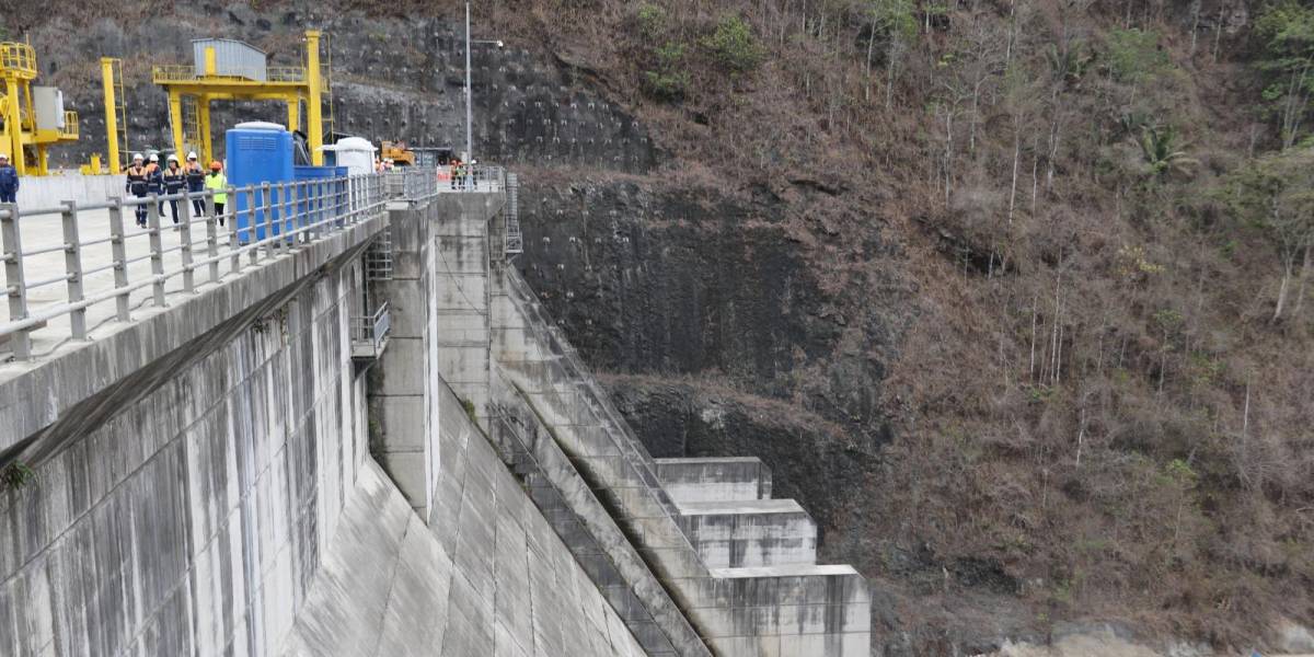 La central Alluriquín, en Toachi Pilatón, realizará pruebas eléctricas previo a su operación