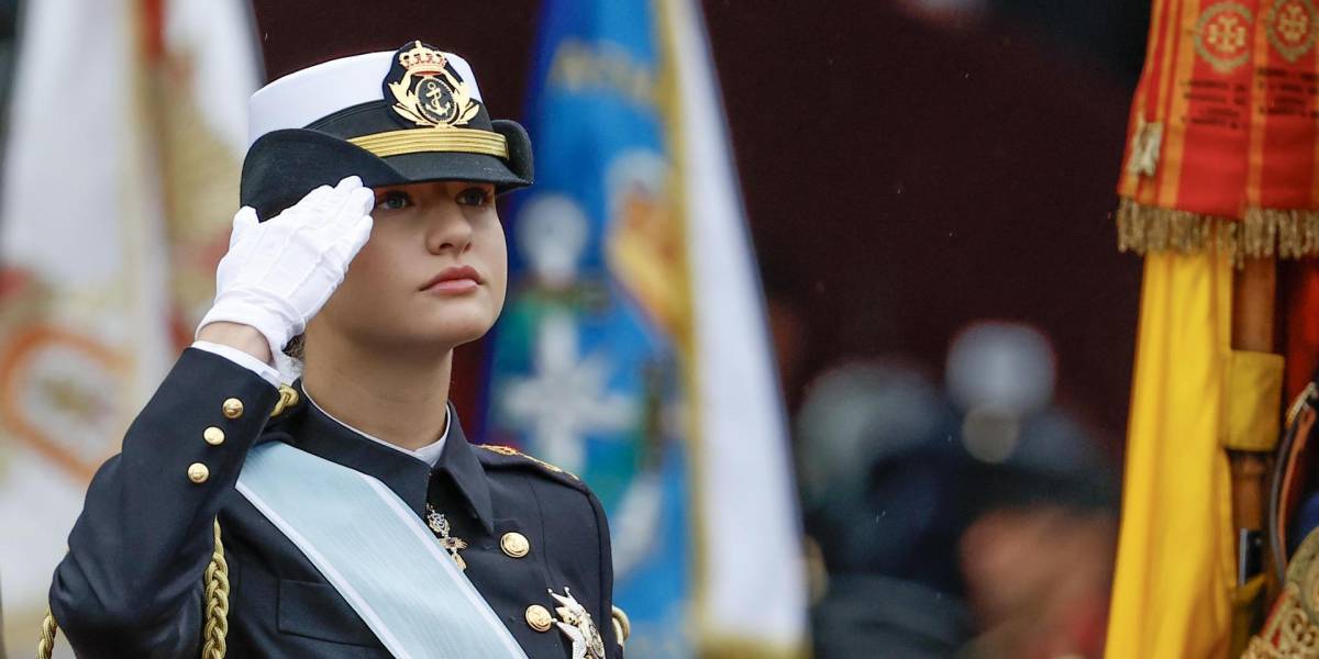 La Princesa Leonor brilla en el Desfile del Día de la Hispanidad