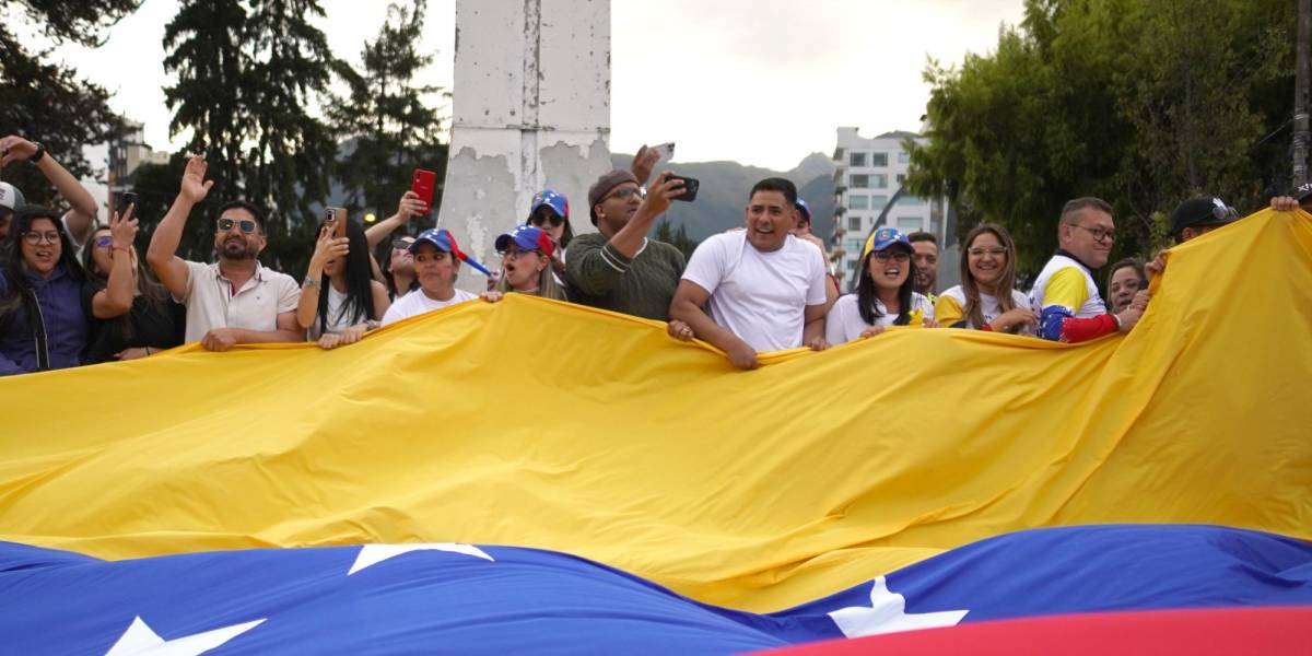 Venezolanos marcharon en Quito y Guayaquil para clamar por la libertad en Venezuela