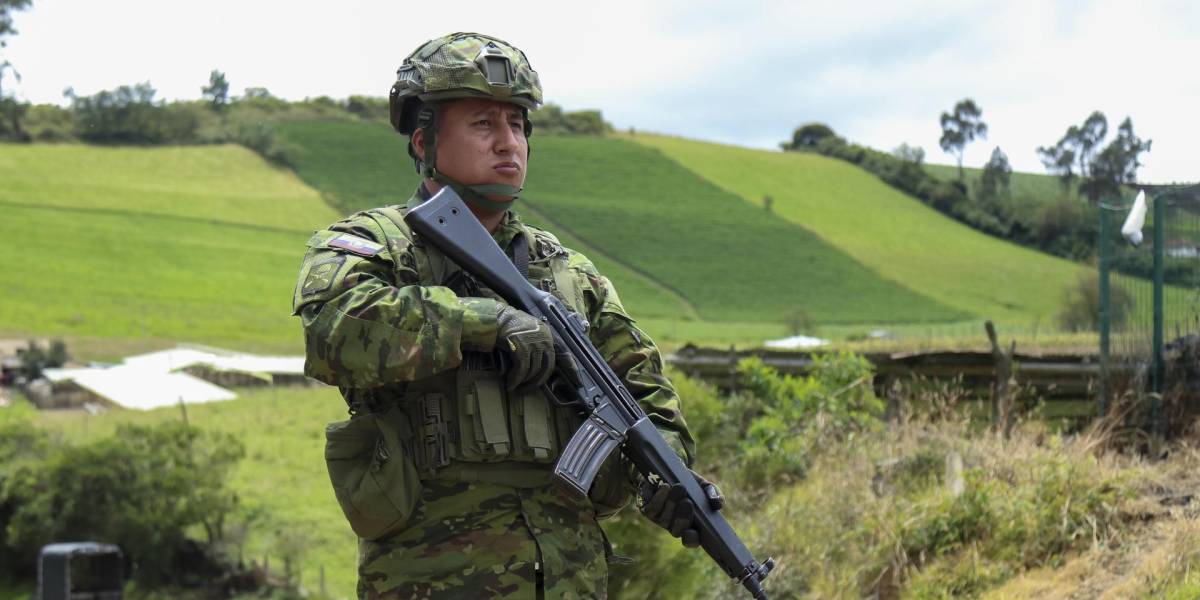 Guerrilla colombiana atacó un helicóptero ecuatoriano en medio de control fronterizo