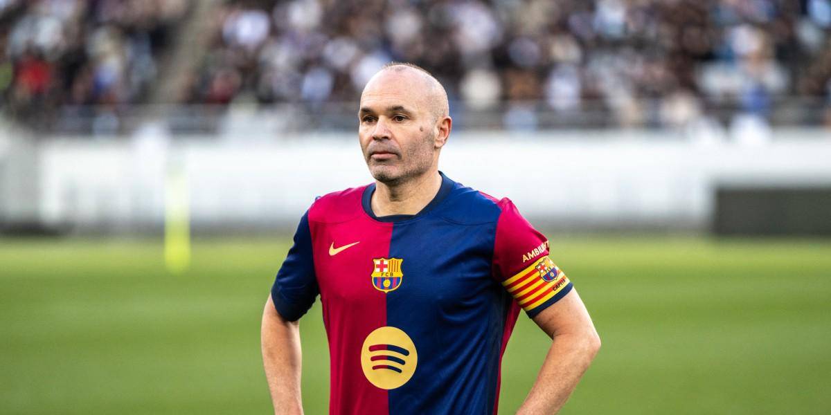 Andrés Iniesta se retira del fútbol ante 45 000 espectadores en Tokio