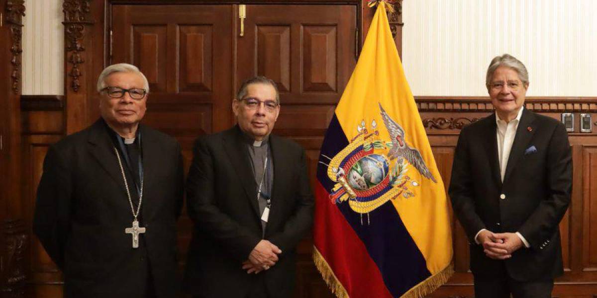 José Miguel Asimbaya es el nuevo obispo castrense del Ecuador