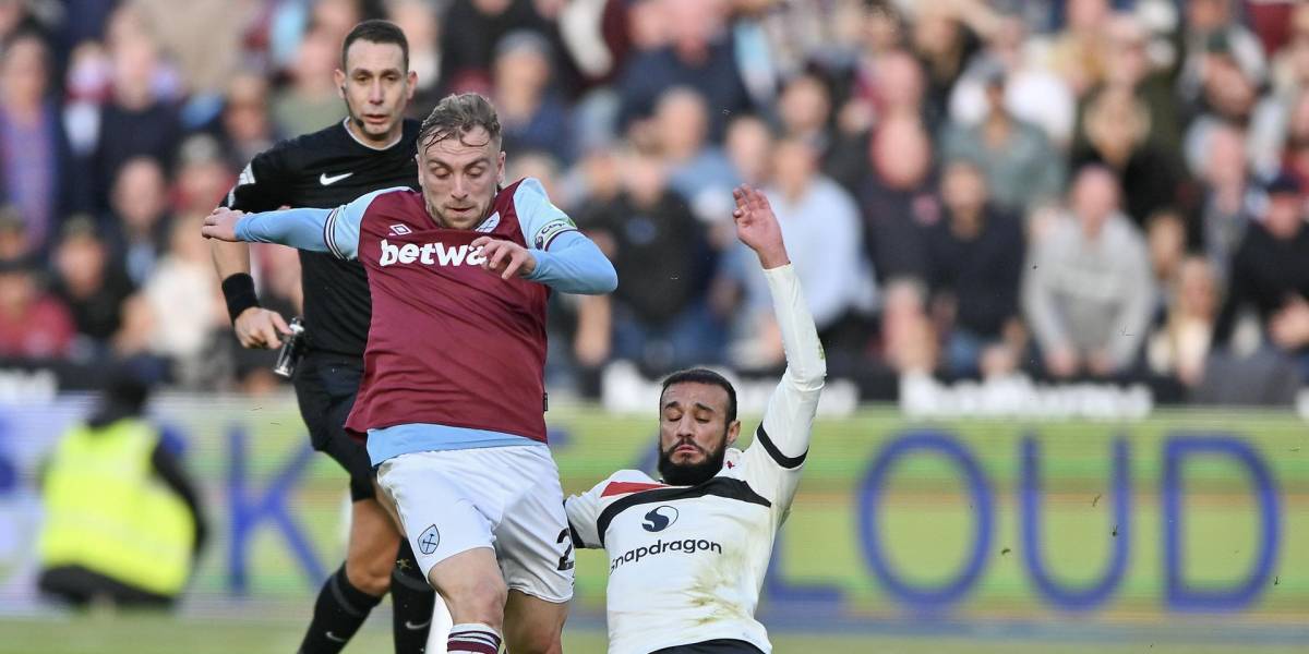 Manchester United perdió ante el West Ham con un polémico penal