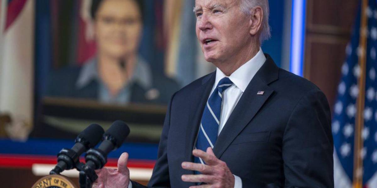 La familia de Biden lo anima a continuar con su campaña para la reelección