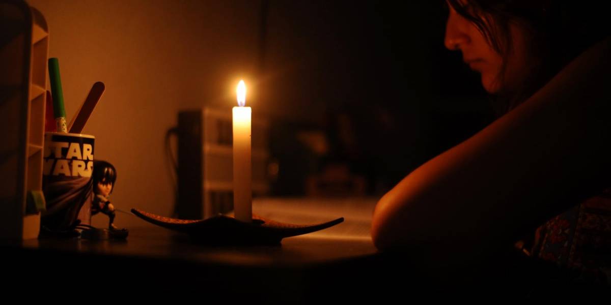 Ecuador: El gobierno dispone la suspensión del servicio de luz a escala nacional por ocho horas el 18 y 19 de septiembre