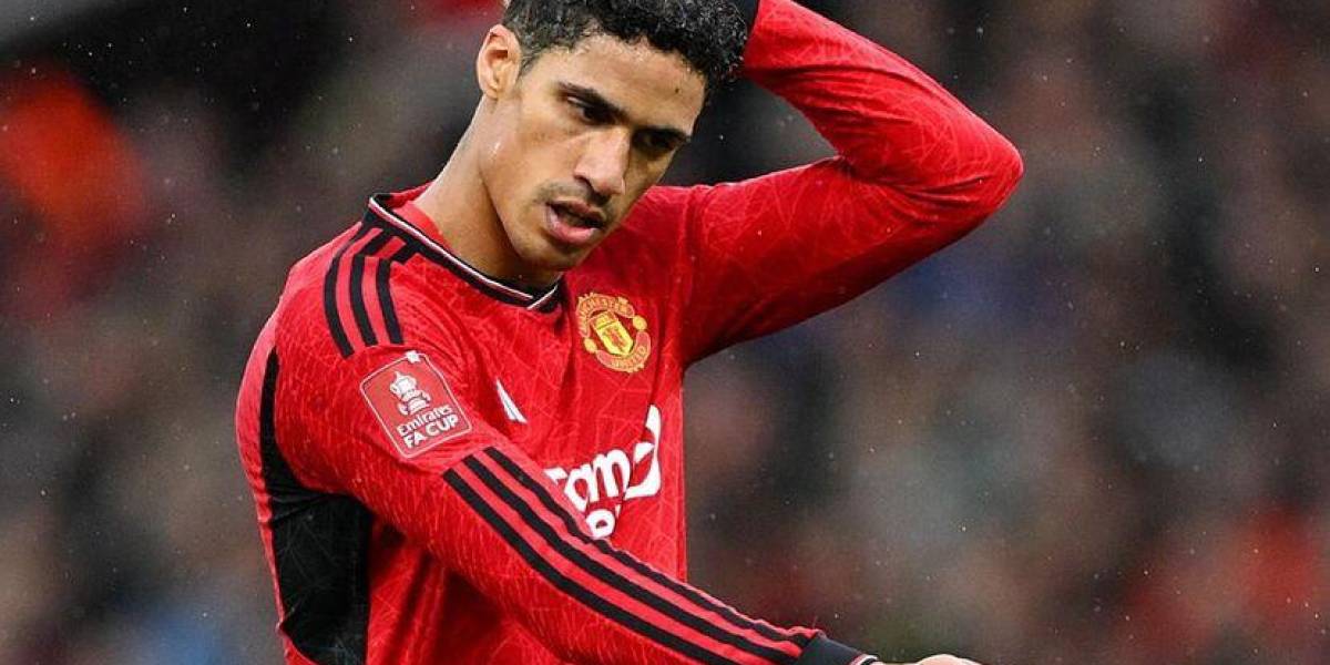 Varane se va del Manchester United