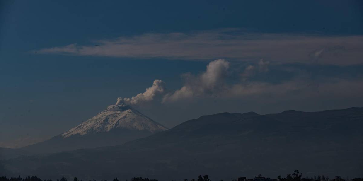 Muy leve caída de ceniza de volcán Cotopaxi en Conocoto