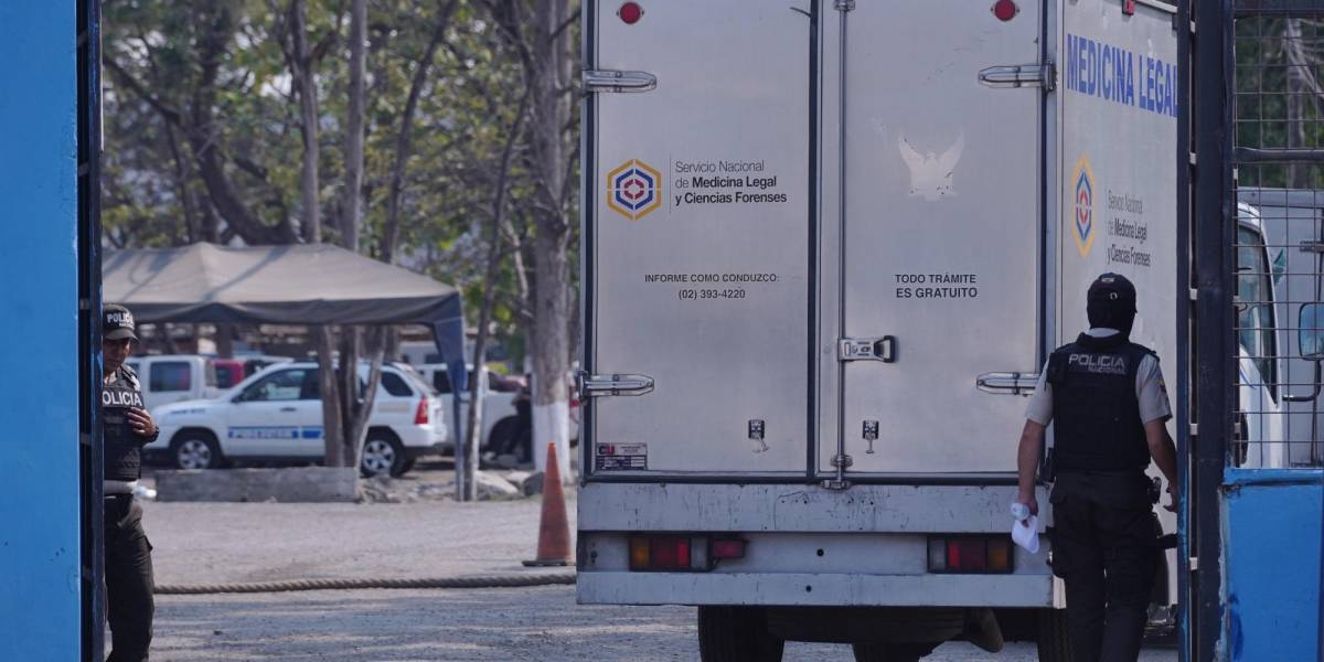 Guayaquil: una guía penitenciaria fue asesinada al bajarse de un bus